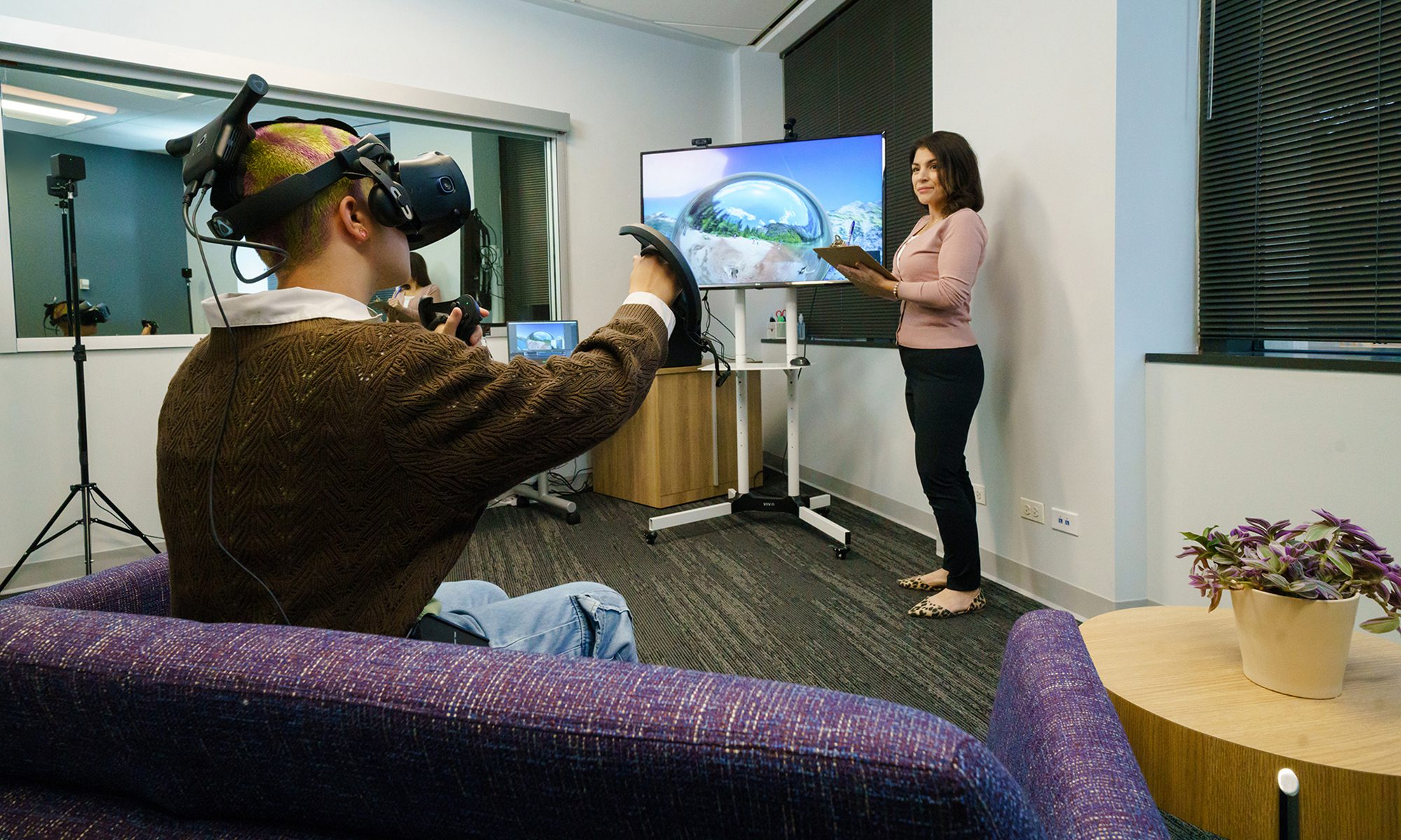 UX research & strategy<br />
